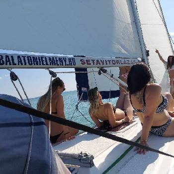 Haj�k�z�s le�nyb�cs�ra