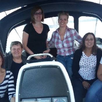 Vitorl�s csapat�p�t�s